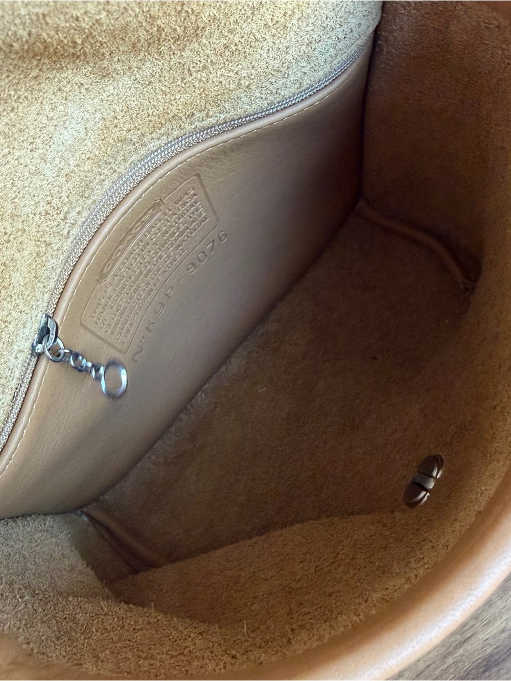 Coach Vintage 9076 Leather Campanion Bag - Picture 9 of 10
